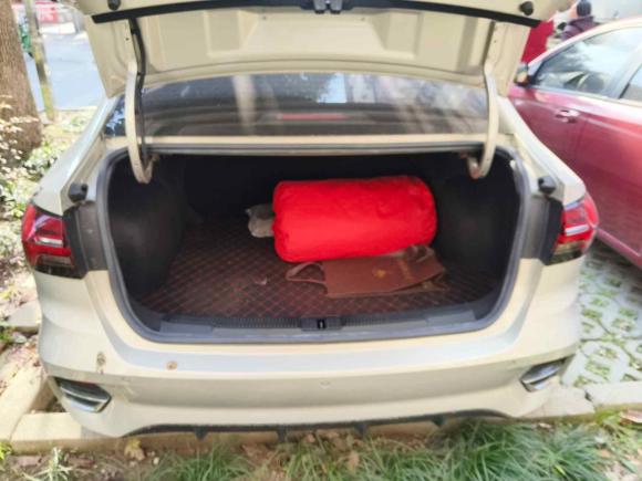 [上海·沪C] 二手荣威荣威i52021款 1.5L CVT铂金版