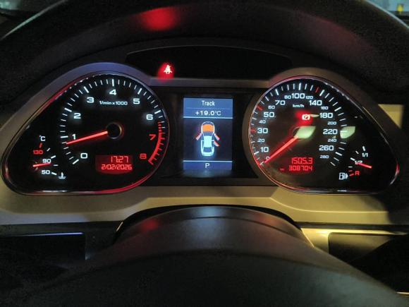 [深圳·粤B] 二手奥迪奥迪A6L2011款 2.0 TFSI 自动舒适型