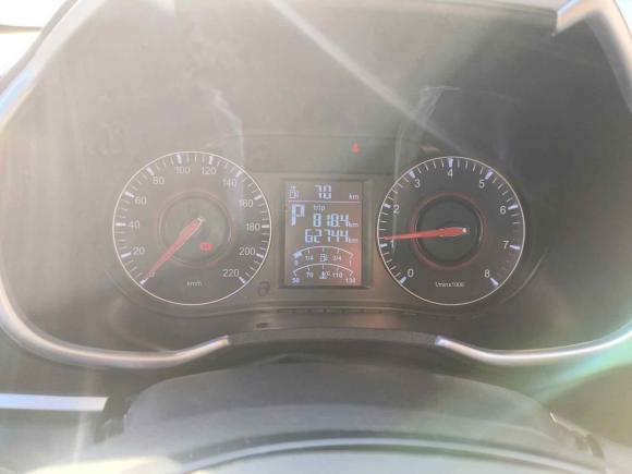 [青岛·鲁B] 二手中华中华V32017款 1.5L 自动舒适型