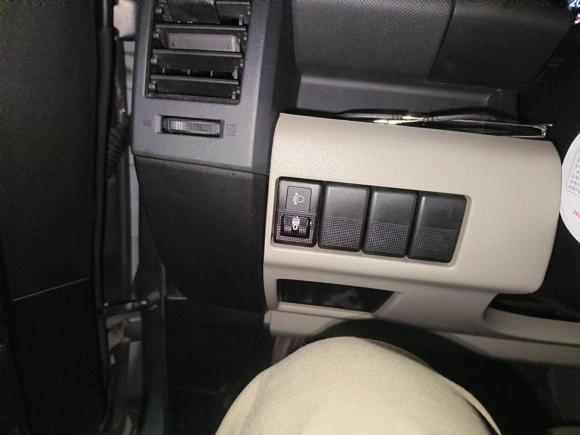 [广州·粤C] 二手马自达马自达52008款 2.0 自动豪华型