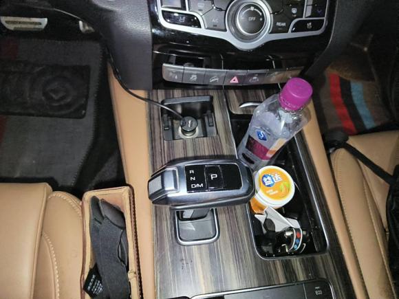 [成都·川A] 二手哈弗哈弗H92017款 2.0T 汽油四驱尊享型 5座