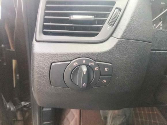 [广州·粤S] 二手宝马宝马X12010款 xDrive28i