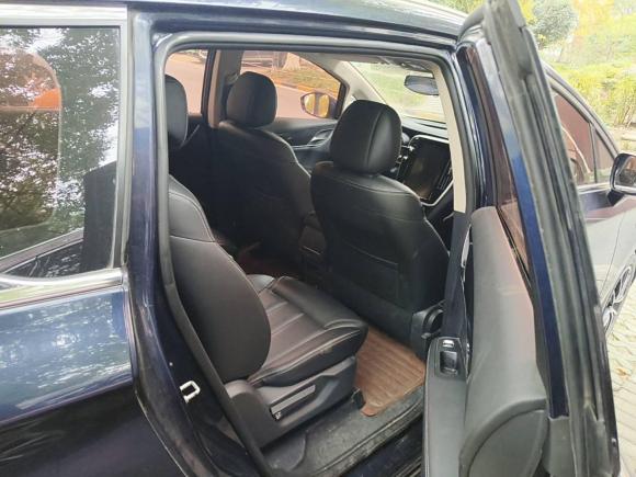 [南京·苏A] 二手比亚迪宋MAX2018款 1.5T 自动智联精英型 6座