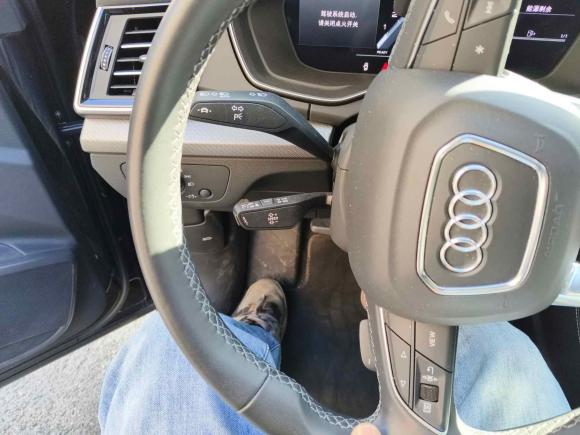 [上海·沪C] 二手奥迪奥迪Q5L2023款 40T 豪华动感型