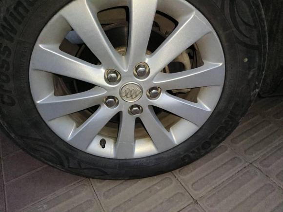 [济南·鲁A] 二手别克别克GL82015款 2.4L 豪华商务尊享版