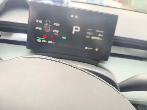 [南昌·赣A] 二手荣威荣威D62025款 450km 尊享版