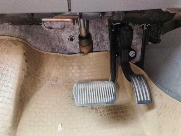 [济南·鲁A] 二手福特福克斯2013款 两厢经典 1.8L 自动基本型