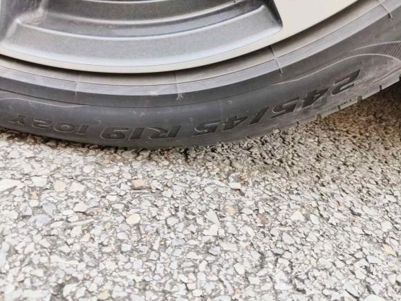 [武汉·鄂A] 二手奥迪奥迪A6L2021款 40 TFSI 豪华动感型