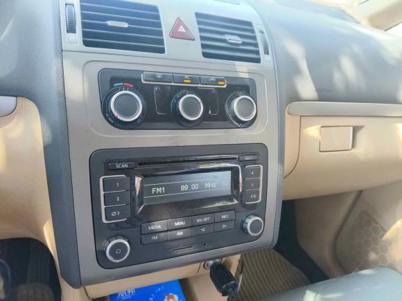 [上海·沪N] 二手大众途安2011款 1.4T DSG智雅版5座