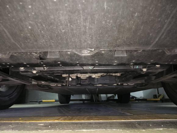 [广州·粤A] 二手埃安AION V2023款 Plus 70 智享七座版 三元锂