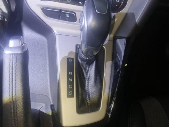 [深圳·粤B] 二手福特福克斯2012款 两厢 2.0L 自动豪华运动型