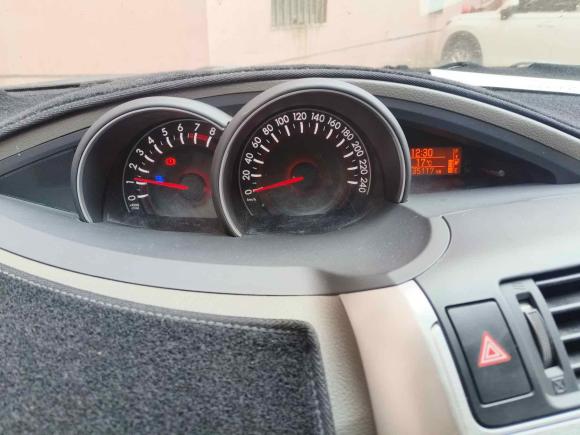 [上海·沪B] 二手丰田逸致2014款 星耀 180G CVT豪华版