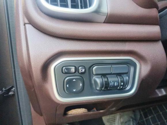 [广州·粤A] 二手长城炮2019款 2.0T自动汽油四驱尊享版GW4C20B