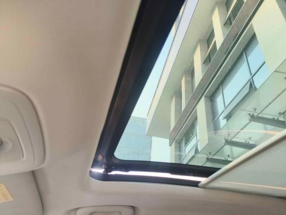 [南昌·赣M] 二手荣威荣威RX82018款 30T 智联网两驱旗舰版