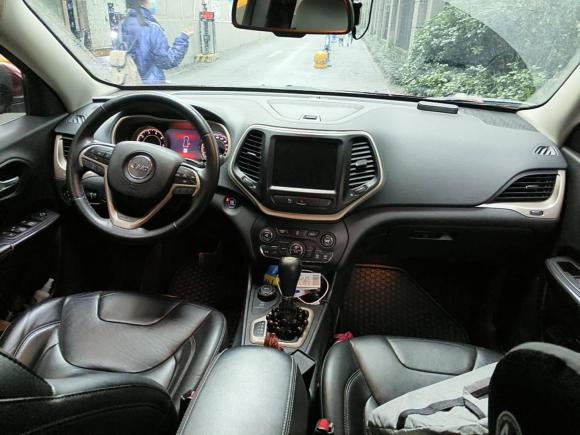 [成都·川A] 二手Jeep自由光2014款 2.4L 都市版