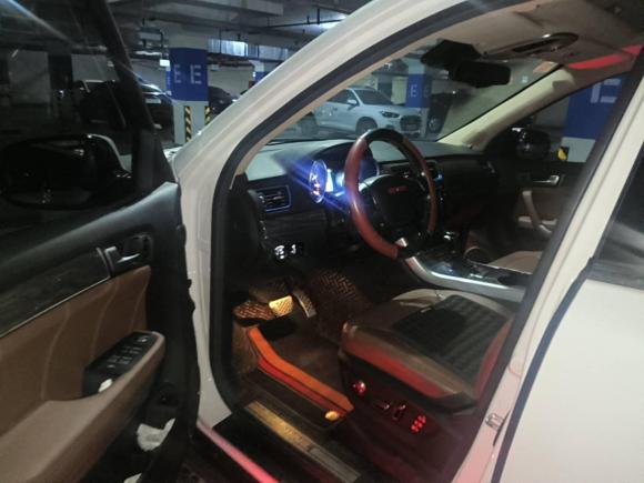 [常州·苏D] 二手哈弗哈弗H82015款 2.0T 两驱精英型