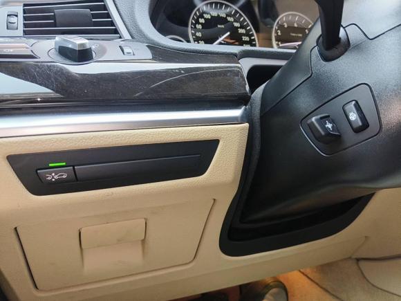 [深圳·粤B] 二手宝马宝马5系GT2011款 535i xDrive豪华型