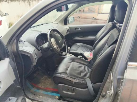 [成都·川A] 二手日产奇骏2010款 2.5L CVT豪华版 4WD