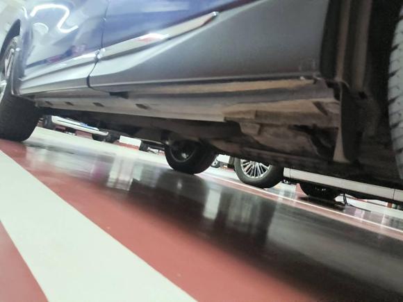 [上海·京F] 二手斯巴鲁森林人2013款 2.5i 自动尊贵版