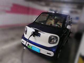 奔腾奔腾小马2025款 222km 闪电马