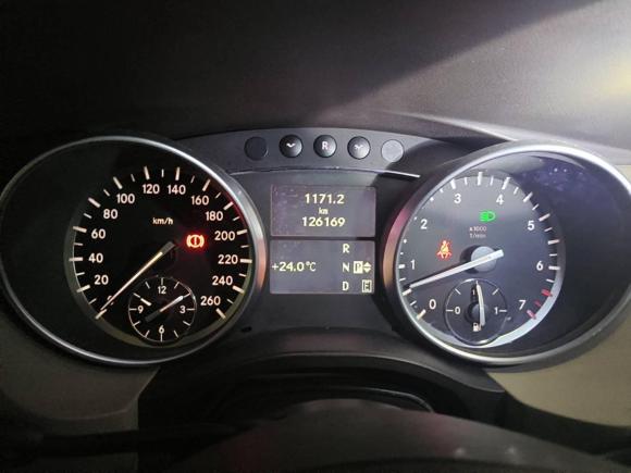 [广州·粤C] 二手奔驰奔驰R级2014款 R 320 4MATIC 豪华型