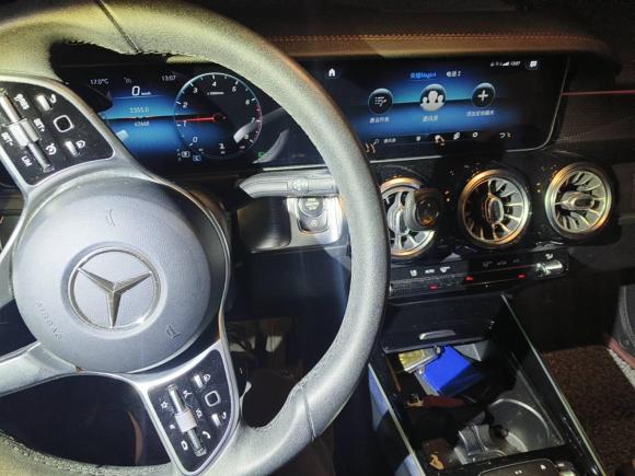 [苏州·苏E] 二手奔驰奔驰GLB2020款 GLB 200 时尚型