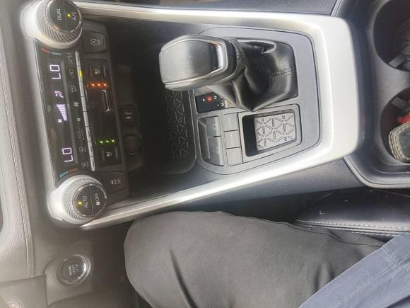 [上海·沪D] 二手丰田威兰达2020款 2.0L CVT两驱尊贵版