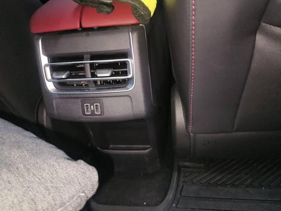 [上海·沪D] 二手长安长安CS75 PLUS2022款 第二代 1.5T 自动尊享型