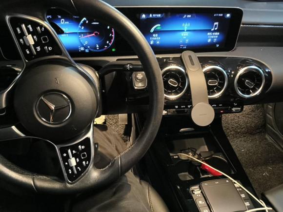 [杭州·浙C] 二手奔驰奔驰A级2020款 改款 A 200 L 运动轿车动感型