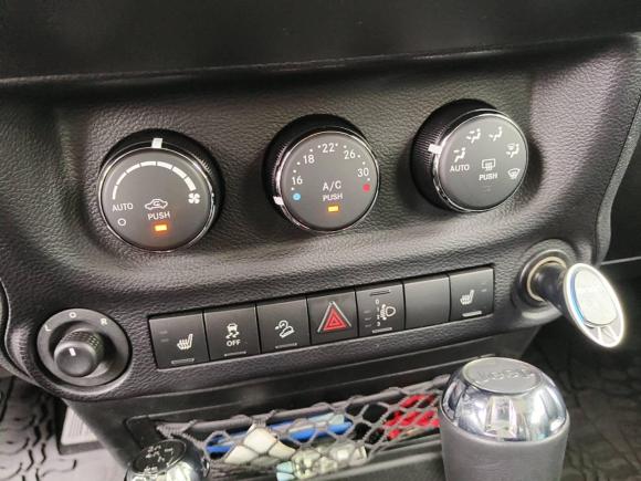 [上海·沪B] 二手Jeep牧马人2015款 3.6L Rubicon 四门舒享版