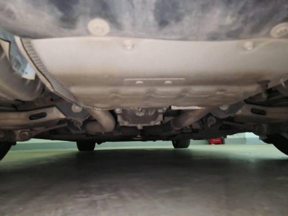 [佛山·粤E] 二手捷豹捷豹XE2017款 2.0T 240PS R-Sport