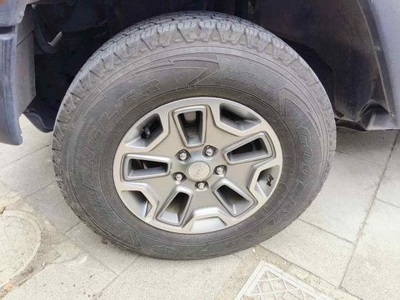 [上海·沪B] 二手Jeep牧马人2015款 3.6L Rubicon 四门舒享版