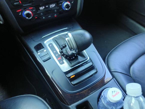 [上海·沪B] 二手奥迪奥迪A4L2015款 35 TFSI 自动舒适型