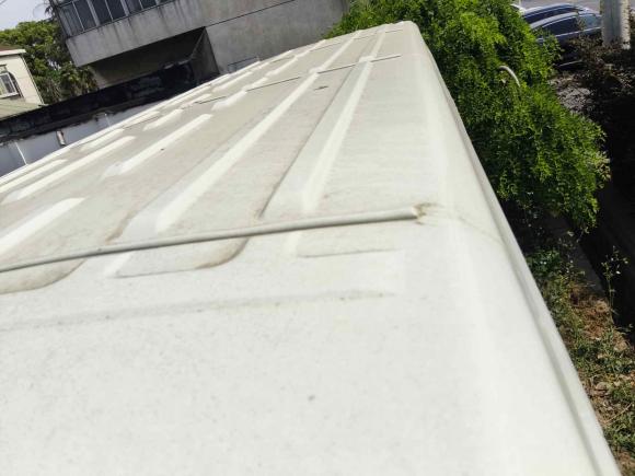 [常州·苏D] 二手依维柯依维柯得意2022款 2.5T A37 M1客车 5-9座长轴中顶双胎手动门