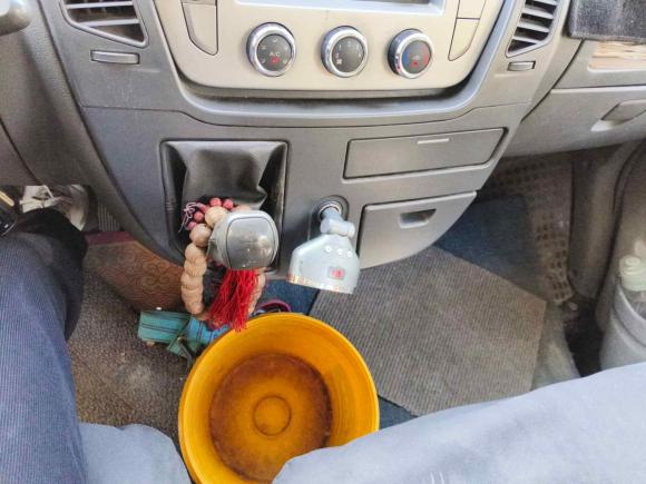 [上海·沪A] 二手上汽大通MAXUS新途V802014款 2.5T 傲运通长轴中顶