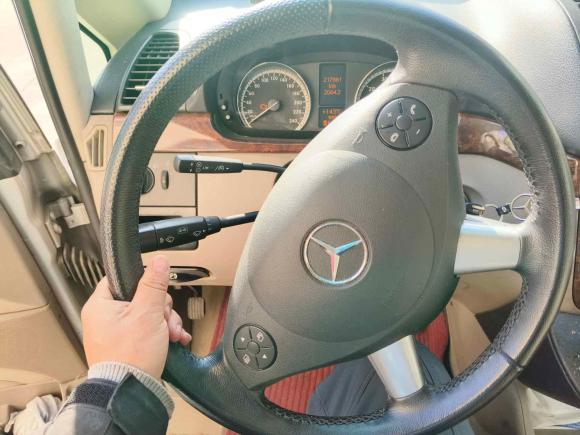 [上海·沪L] 二手奔驰唯雅诺2010款 2.5L 尊贵版