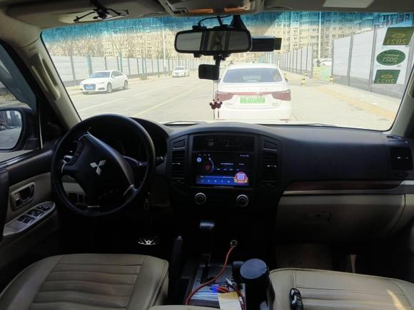 [西安·陕A] 二手三菱帕杰罗2011款 3.8L 旗舰版