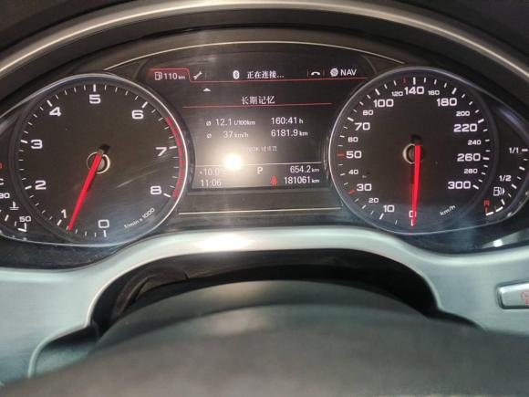 [济南·鲁A] 二手奥迪奥迪A82011款 A8L 3.0 TFSI quattro豪华型(213kW)