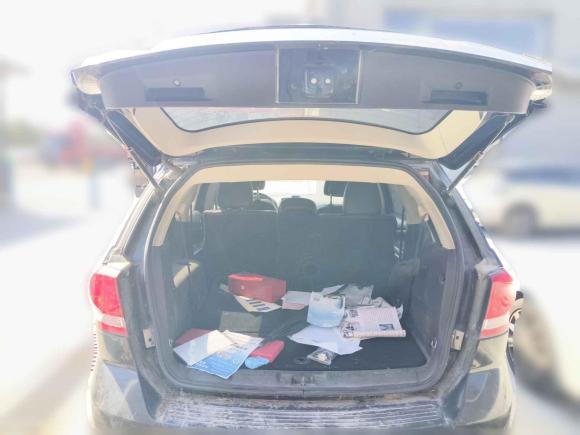 [南通·沪A] 二手道奇酷威2013款 2.4L 两驱尊尚版