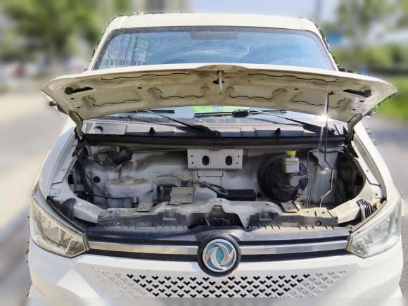 [武汉·鄂A] 二手东风御风御风EM262023款 标准版 41.472kWh 河南锂动