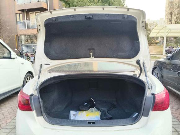 [上海·沪C] 二手英菲尼迪英菲尼迪Q502014款 2.0T 舒适版