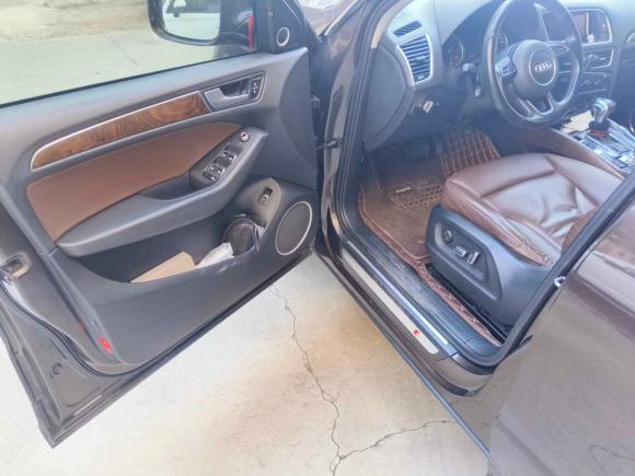 [无锡·苏B] 二手奥迪奥迪Q52017款 40 TFSI 舒适型