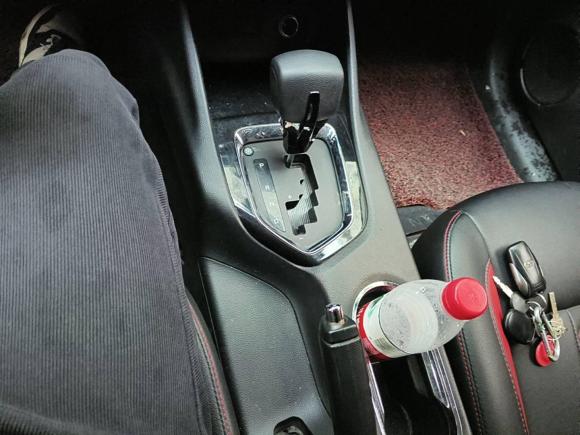 [成都·川R] 二手东南东南DX32018款 1.5T SRG CVT旗舰型