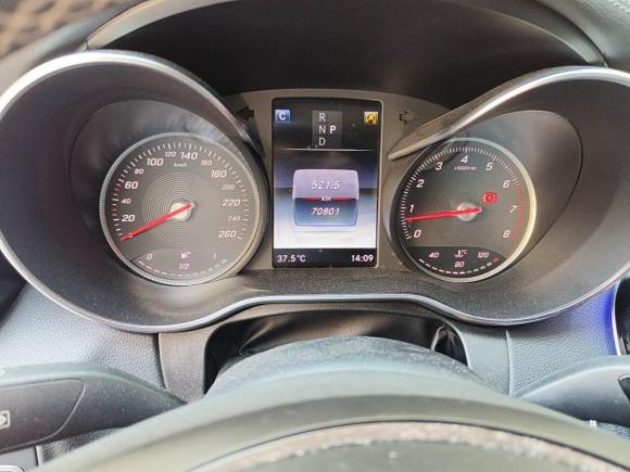 [广州·粤U] 二手奔驰奔驰C级2018款 C 200 L 运动版