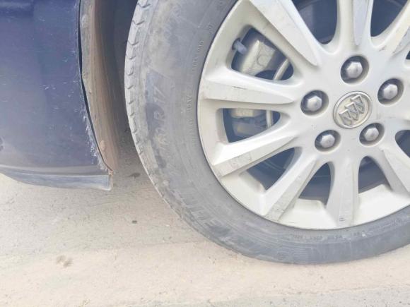 [广州·湘D] 二手别克别克GL82011款 3.0L XT豪华商务旗舰版