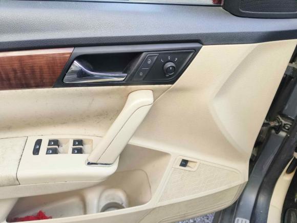 [无锡·苏B] 二手大众朗逸2013款 改款经典 1.6L 手动舒适版