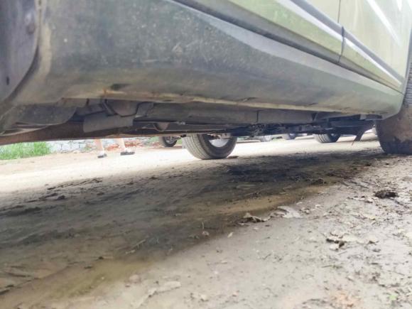 [青岛·鲁B] 二手一汽森雅R72017款 1.6L 自动尊贵型