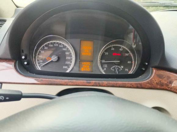 [青岛·鲁B] 二手奔驰唯雅诺2010款 2.5L 尊贵版