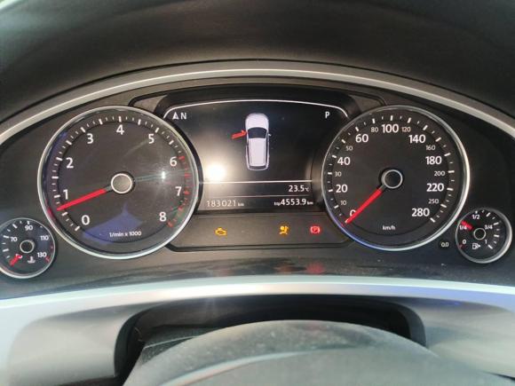 [青岛·鲁B] 二手大众途锐2011款 3.0TSI 舒适型