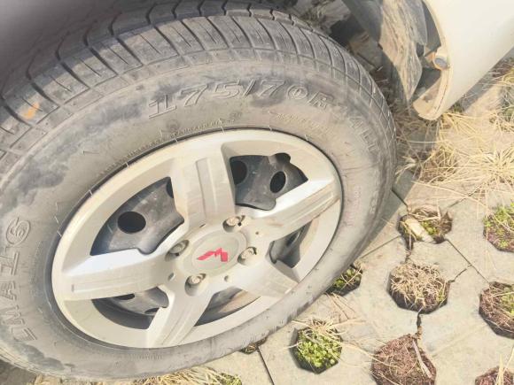 [武汉·鄂C] 二手五菱汽车五菱宏光2015款 1.5L S 基本型国V